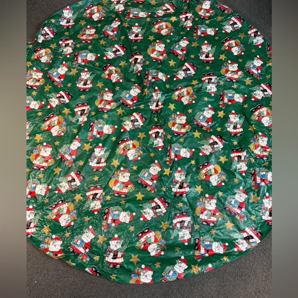 Vintage Christmas Vinyl Flannel Back Tablecloth 60” Round Waterproof Santa Green